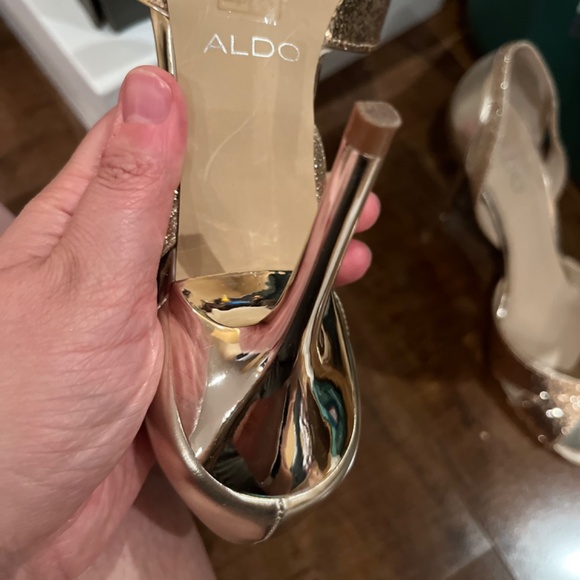 Gold Sequined Heels - Picture 6 of 9